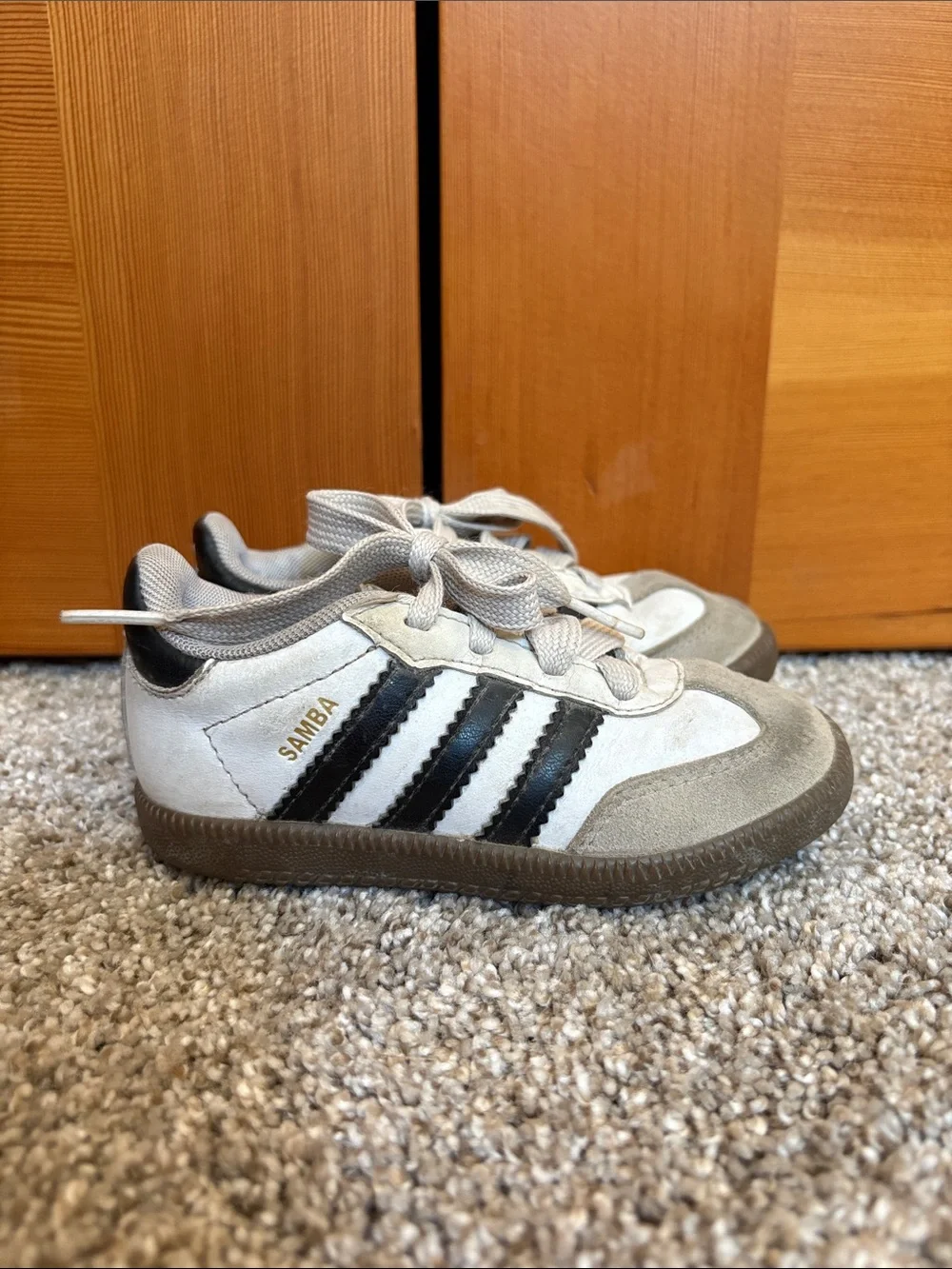 Adidas Kids Samba Sneakers 7k GUC Gender Neutral